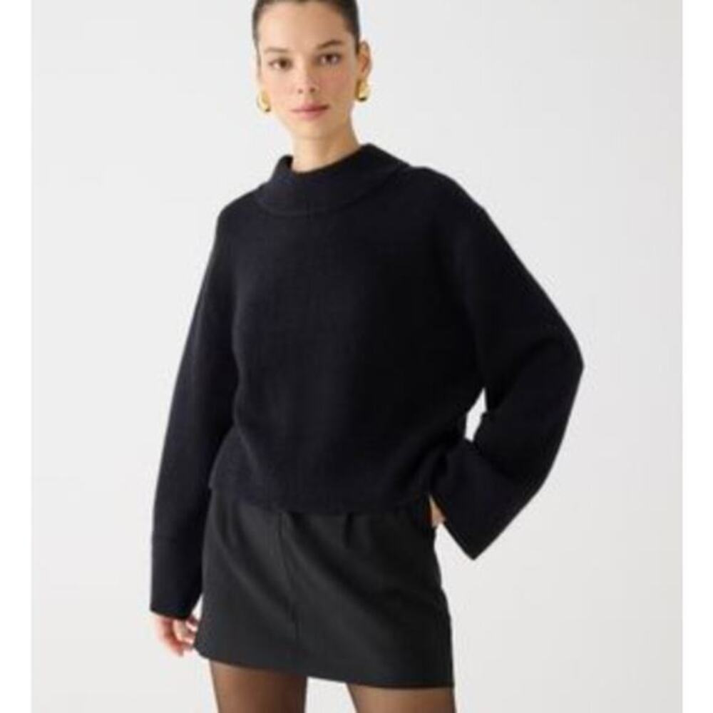 J. Crew Black Chunky crewneck sweater in‎ Supersoft yarn